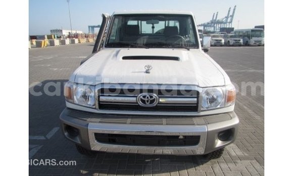 Buy Import Toyota Land Cruiser White Car in Import - Dubai in Uganda Buy Import Toyota Land Cruiser White Car in Import - Dubai in Uganda