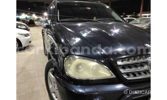 Nunua Imported Mercedes‒Benz 190 (W201) Bluu Gari ndani ya Import - Dubai nchini Uganda Nunua Imported Mercedes‒Benz 190 (W201) Bluu Gari ndani ya Import - Dubai nchini Uganda