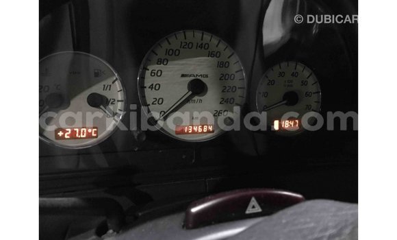 Nunua Imported Mercedes‒Benz 190 (W201) Bluu Gari ndani ya Import - Dubai nchini Uganda Nunua Imported Mercedes‒Benz 190 (W201) Bluu Gari ndani ya Import - Dubai nchini Uganda