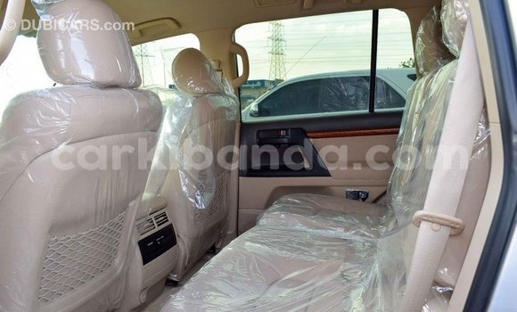 Nunua Imported Toyota Land Cruiser Nyingine Gari ndani ya Import - Dubai nchini Uganda Nunua Imported Toyota Land Cruiser Nyingine Gari ndani ya Import - Dubai nchini Uganda