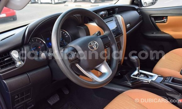 Nunua Imported Toyota Fortuner Bluu Gari ndani ya Import - Dubai nchini Uganda Nunua Imported Toyota Fortuner Bluu Gari ndani ya Import - Dubai nchini Uganda