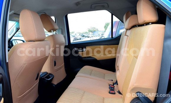 Nunua Imported Toyota Fortuner Bluu Gari ndani ya Import - Dubai nchini Uganda Nunua Imported Toyota Fortuner Bluu Gari ndani ya Import - Dubai nchini Uganda