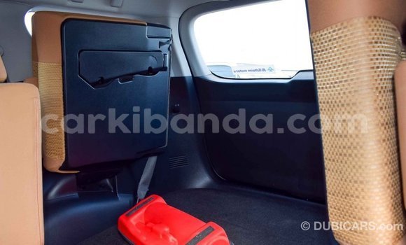 Nunua Imported Toyota Fortuner Bluu Gari ndani ya Import - Dubai nchini Uganda Nunua Imported Toyota Fortuner Bluu Gari ndani ya Import - Dubai nchini Uganda