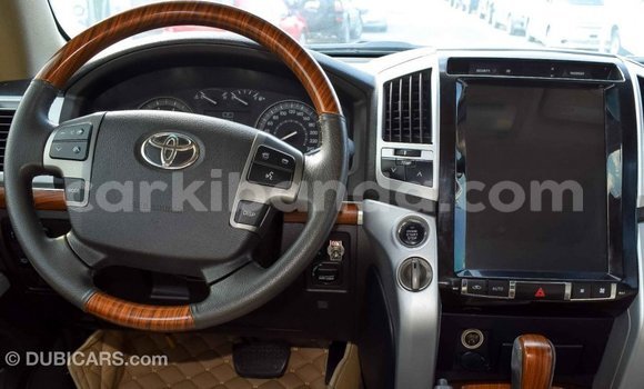Gura Imported Toyota Land Cruiser Other Imodoka i Import - Dubai mu Uganda Gura Imported Toyota Land Cruiser Other Imodoka i Import - Dubai mu Uganda