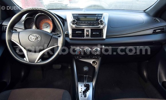 Nunua Imported Toyota Yaris Nyeusi Gari ndani ya Import - Dubai nchini Uganda Nunua Imported Toyota Yaris Nyeusi Gari ndani ya Import - Dubai nchini Uganda