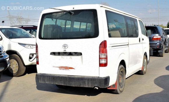 Gura Imported Toyota Hiace White Imodoka i Import - Dubai mu Uganda Gura Imported Toyota Hiace White Imodoka i Import - Dubai mu Uganda