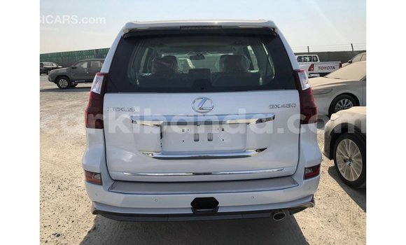 Acheter Import Voiture Lexus GX Blanc à Import - Dubai, Ouganda Acheter Import Voiture Lexus GX Blanc à Import - Dubai, Ouganda