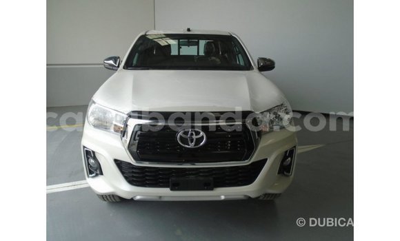 Gura Imported Toyota Hilux White Imodoka i Import - Dubai mu Uganda Gura Imported Toyota Hilux White Imodoka i Import - Dubai mu Uganda