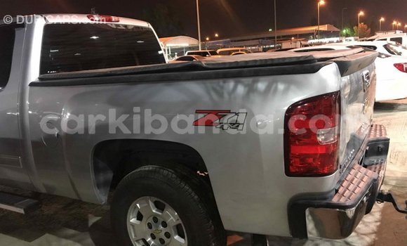 Nunua Imported Chevrolet Silverado Nyingine Gari ndani ya Import - Dubai nchini Uganda Nunua Imported Chevrolet Silverado Nyingine Gari ndani ya Import - Dubai nchini Uganda