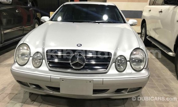 Nunua Imported Mercedes‒Benz 190 (W201) Nyingine Gari ndani ya Import - Dubai nchini Uganda Nunua Imported Mercedes‒Benz 190 (W201) Nyingine Gari ndani ya Import - Dubai nchini Uganda