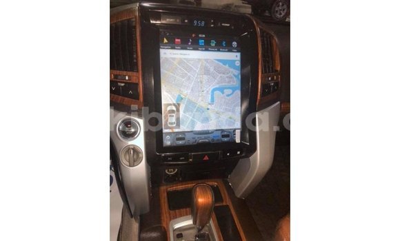 Nunua Imported Toyota Land Cruiser Nyeusi Gari ndani ya Import - Dubai nchini Uganda Nunua Imported Toyota Land Cruiser Nyeusi Gari ndani ya Import - Dubai nchini Uganda