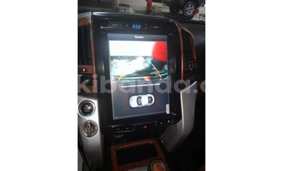 Nunua Imported Toyota Land Cruiser Nyeusi Gari ndani ya Import - Dubai nchini Uganda Nunua Imported Toyota Land Cruiser Nyeusi Gari ndani ya Import - Dubai nchini Uganda