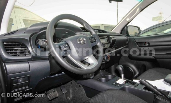 Nunua Imported Toyota Hilux Nyingine Gari ndani ya Import - Dubai nchini Uganda Nunua Imported Toyota Hilux Nyingine Gari ndani ya Import - Dubai nchini Uganda