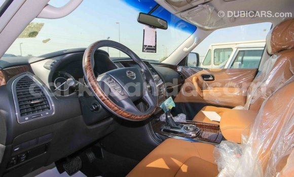 Nunua Imported Nissan Patrol Nyeupe Gari ndani ya Import - Dubai nchini Uganda Nunua Imported Nissan Patrol Nyeupe Gari ndani ya Import - Dubai nchini Uganda