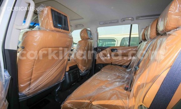Nunua Imported Nissan Patrol Nyeupe Gari ndani ya Import - Dubai nchini Uganda Nunua Imported Nissan Patrol Nyeupe Gari ndani ya Import - Dubai nchini Uganda