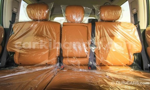 Nunua Imported Nissan Patrol Nyeupe Gari ndani ya Import - Dubai nchini Uganda Nunua Imported Nissan Patrol Nyeupe Gari ndani ya Import - Dubai nchini Uganda