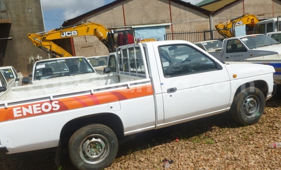 Buy Used Nissan Pickup White Car in Arua in Uganda