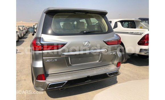 Acheter Import Voiture Lexus LX Autre à Import - Dubai, Ouganda Acheter Import Voiture Lexus LX Autre à Import - Dubai, Ouganda