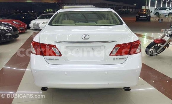 Buy Import Lexus ES White Car in Import - Dubai in Uganda Buy Import Lexus ES White Car in Import - Dubai in Uganda