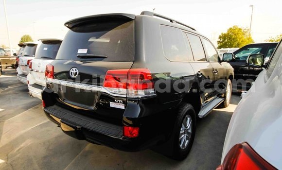 Buy Import Toyota Land Cruiser Black Car in Import - Dubai in Uganda Buy Import Toyota Land Cruiser Black Car in Import - Dubai in Uganda