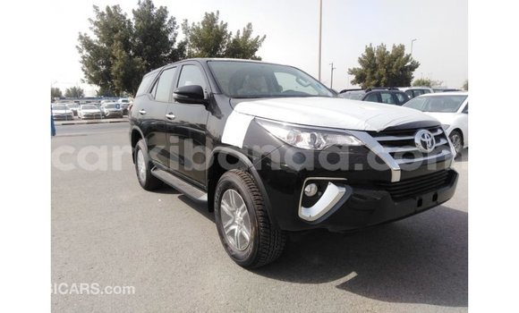 Gura Imported Toyota Fortuner Black Imodoka i Import - Dubai mu Uganda Gura Imported Toyota Fortuner Black Imodoka i Import - Dubai mu Uganda