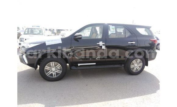 Gura Imported Toyota Fortuner Black Imodoka i Import - Dubai mu Uganda Gura Imported Toyota Fortuner Black Imodoka i Import - Dubai mu Uganda