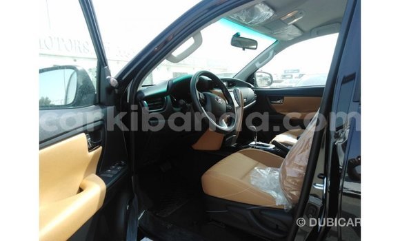 Gura Imported Toyota Fortuner Black Imodoka i Import - Dubai mu Uganda Gura Imported Toyota Fortuner Black Imodoka i Import - Dubai mu Uganda