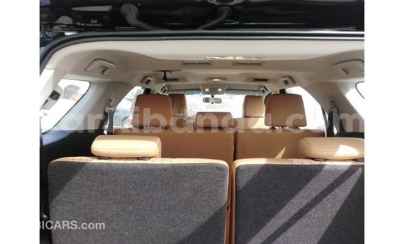 Gura Imported Toyota Fortuner Black Imodoka i Import - Dubai mu Uganda Gura Imported Toyota Fortuner Black Imodoka i Import - Dubai mu Uganda