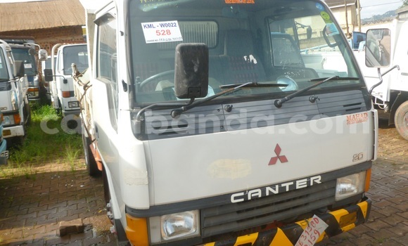 Buy Used Mitsubishi Challenger White Car in Arua in Uganda