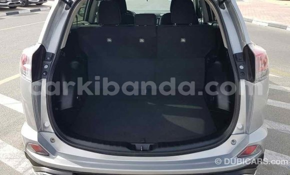 Nunua Imported Toyota RAV4 Nyingine Gari ndani ya Import - Dubai nchini Uganda Nunua Imported Toyota RAV4 Nyingine Gari ndani ya Import - Dubai nchini Uganda