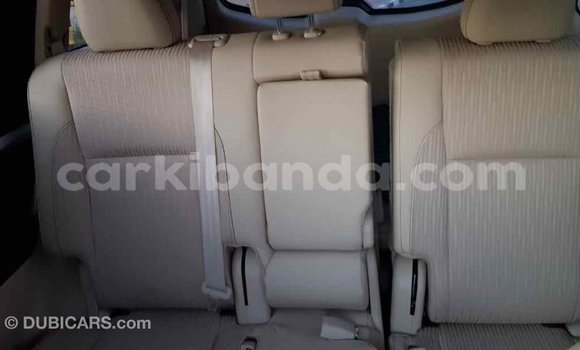 Acheter Import Voiture Toyota Highlander Blanc à Import - Dubai, Ouganda Acheter Import Voiture Toyota Highlander Blanc à Import - Dubai, Ouganda