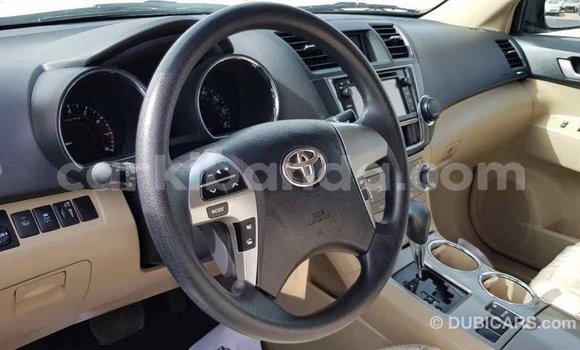 Buy Import Toyota Highlander Black Car in Import - Dubai in Uganda Buy Import Toyota Highlander Black Car in Import - Dubai in Uganda
