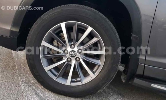 Nunua Imported Toyota Highlander Nyingine Gari ndani ya Import - Dubai nchini Uganda Nunua Imported Toyota Highlander Nyingine Gari ndani ya Import - Dubai nchini Uganda