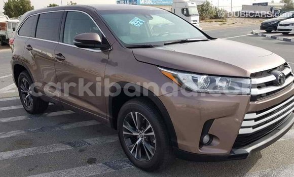 Buy Import Toyota Highlander Brown Car in Import - Dubai in Uganda Buy Import Toyota Highlander Brown Car in Import - Dubai in Uganda