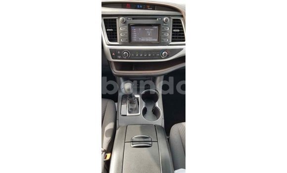 Buy Import Toyota Highlander Brown Car in Import - Dubai in Uganda Buy Import Toyota Highlander Brown Car in Import - Dubai in Uganda