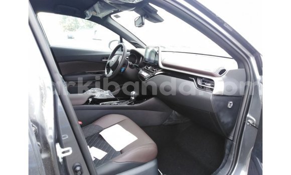 Gura Imported Toyota C-HR Other Imodoka i Import - Dubai mu Uganda Gura Imported Toyota C-HR Other Imodoka i Import - Dubai mu Uganda