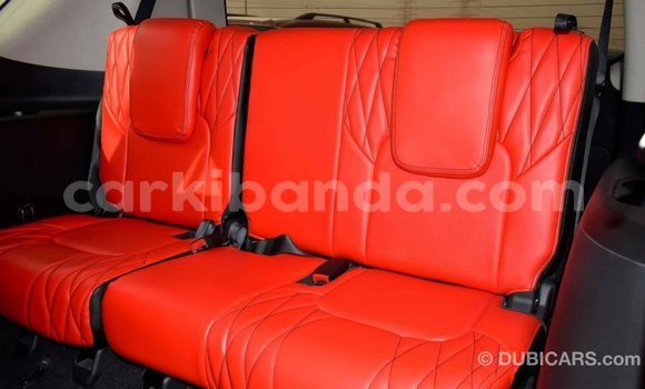 Acheter Import Voiture Nissan Patrol Blanc à Import - Dubai, Ouganda Acheter Import Voiture Nissan Patrol Blanc à Import - Dubai, Ouganda