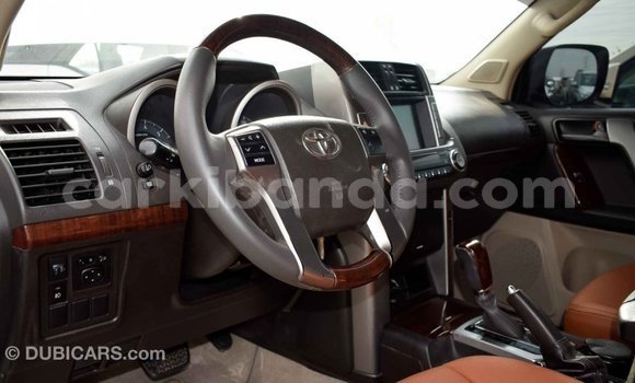 Nunua Imported Toyota Prado Nyeupe Gari ndani ya Import - Dubai nchini Uganda Nunua Imported Toyota Prado Nyeupe Gari ndani ya Import - Dubai nchini Uganda