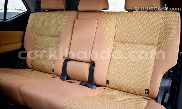 Gura Imported Toyota Fortuner White Imodoka i Import - Dubai mu Uganda Gura Imported Toyota Fortuner White Imodoka i Import - Dubai mu Uganda