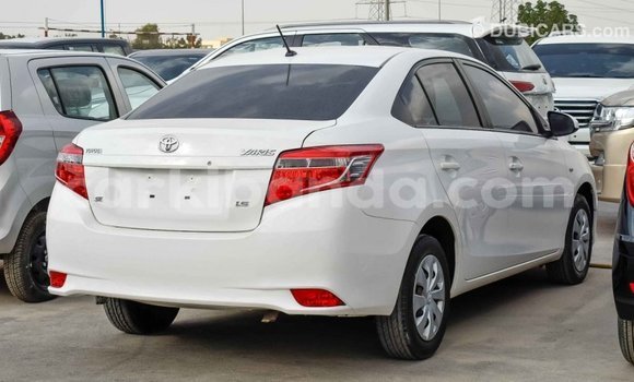 Gura Imported Toyota Yaris White Imodoka i Import - Dubai mu Uganda Gura Imported Toyota Yaris White Imodoka i Import - Dubai mu Uganda