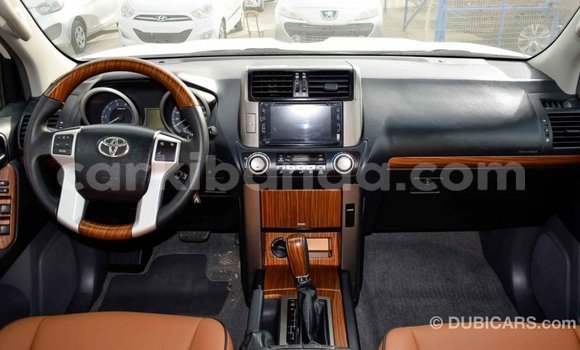 Nunua Imported Toyota Prado Nyeupe Gari ndani ya Import - Dubai nchini Uganda Nunua Imported Toyota Prado Nyeupe Gari ndani ya Import - Dubai nchini Uganda