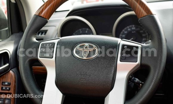 Nunua Imported Toyota Prado Nyeupe Gari ndani ya Import - Dubai nchini Uganda Nunua Imported Toyota Prado Nyeupe Gari ndani ya Import - Dubai nchini Uganda
