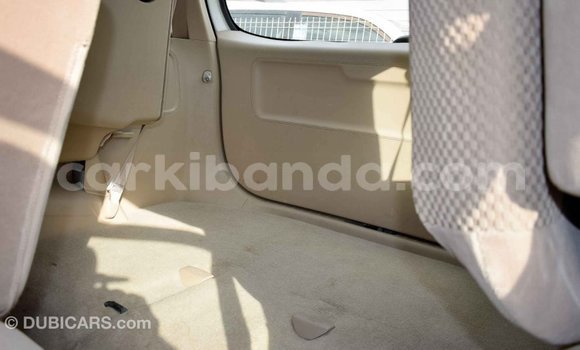 Nunua Imported Toyota Fortuner Nyeupe Gari ndani ya Import - Dubai nchini Uganda Nunua Imported Toyota Fortuner Nyeupe Gari ndani ya Import - Dubai nchini Uganda