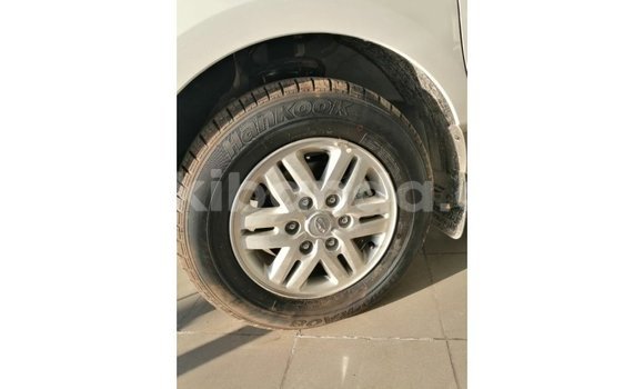 Gura Imported Hyundai Chorus White Ikamyo i Import - Dubai mu Uganda Gura Imported Hyundai Chorus White Ikamyo i Import - Dubai mu Uganda