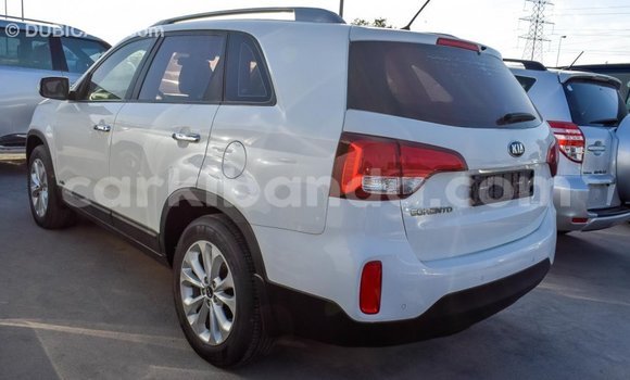 Nunua Imported Kia Sorento Nyeupe Gari ndani ya Import - Dubai nchini Uganda Nunua Imported Kia Sorento Nyeupe Gari ndani ya Import - Dubai nchini Uganda