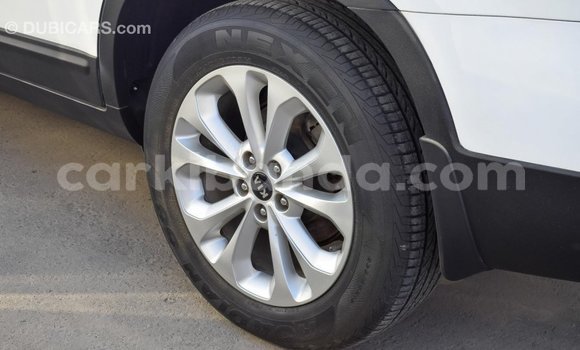 Nunua Imported Kia Sorento Nyeupe Gari ndani ya Import - Dubai nchini Uganda Nunua Imported Kia Sorento Nyeupe Gari ndani ya Import - Dubai nchini Uganda