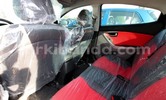 Acheter Import Voiture Hyundai Elantra Rouge à Import - Dubai, Ouganda Acheter Import Voiture Hyundai Elantra Rouge à Import - Dubai, Ouganda