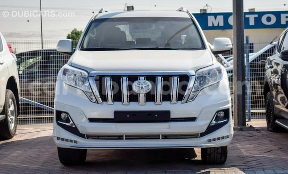 Nunua Imported Toyota Prado Nyeupe Gari ndani ya Import - Dubai nchini Uganda Nunua Imported Toyota Prado Nyeupe Gari ndani ya Import - Dubai nchini Uganda