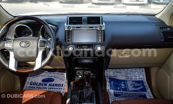 Nunua Imported Toyota Prado Nyeupe Gari ndani ya Import - Dubai nchini Uganda Nunua Imported Toyota Prado Nyeupe Gari ndani ya Import - Dubai nchini Uganda