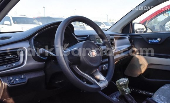 Nunua Imported Kia Rio Nyeusi Gari ndani ya Import - Dubai nchini Uganda Nunua Imported Kia Rio Nyeusi Gari ndani ya Import - Dubai nchini Uganda